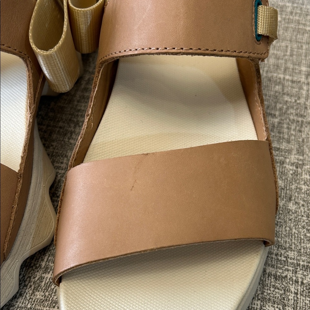 Sorel Women's Tan Leather Sport Sandals with White Sole - Picture 9 of 15